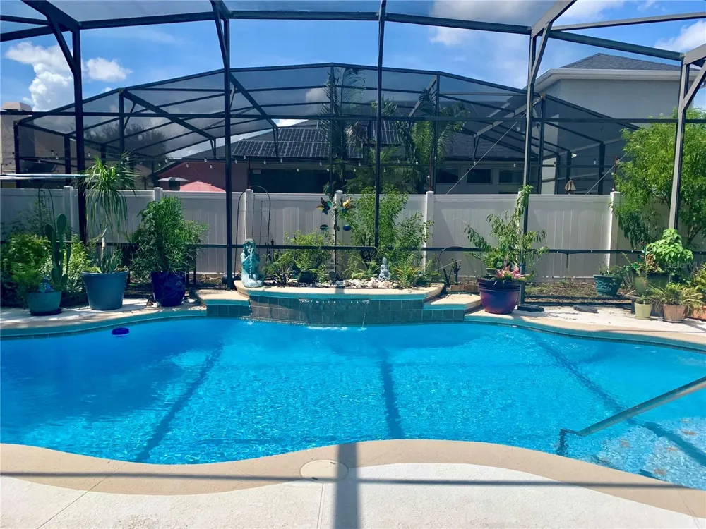 6738 VISTA PARK BOULEVARD Orlando, FL 32829