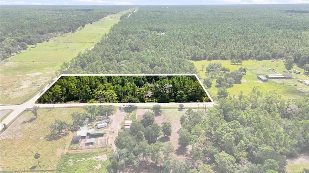 6791 VELVETEEN POINT Dunnellon, FL 34433