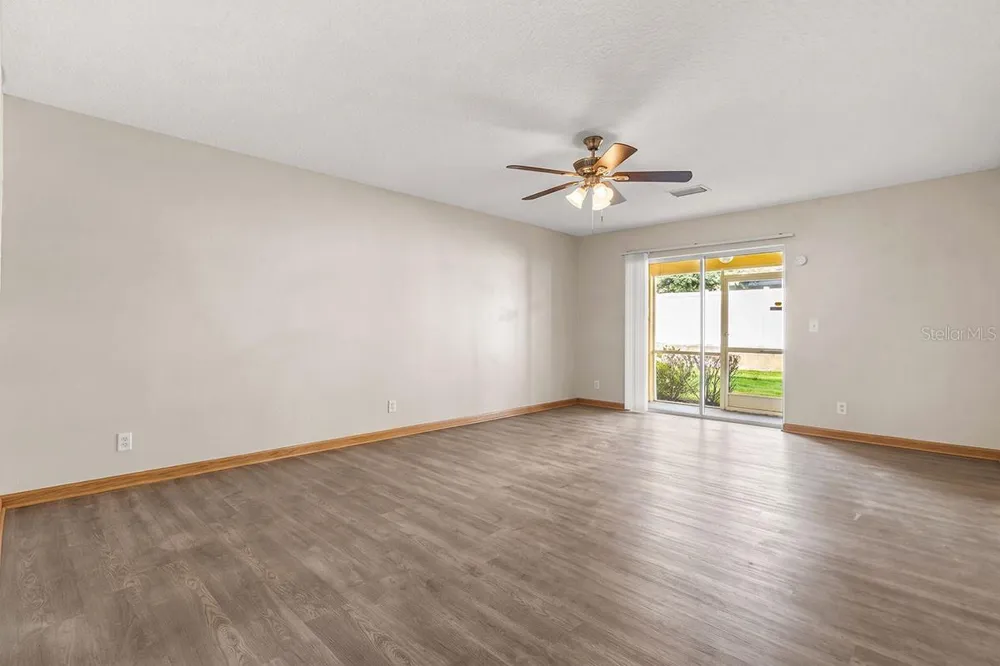 211 PENMARK STONE PLACE Valrico, FL 33594