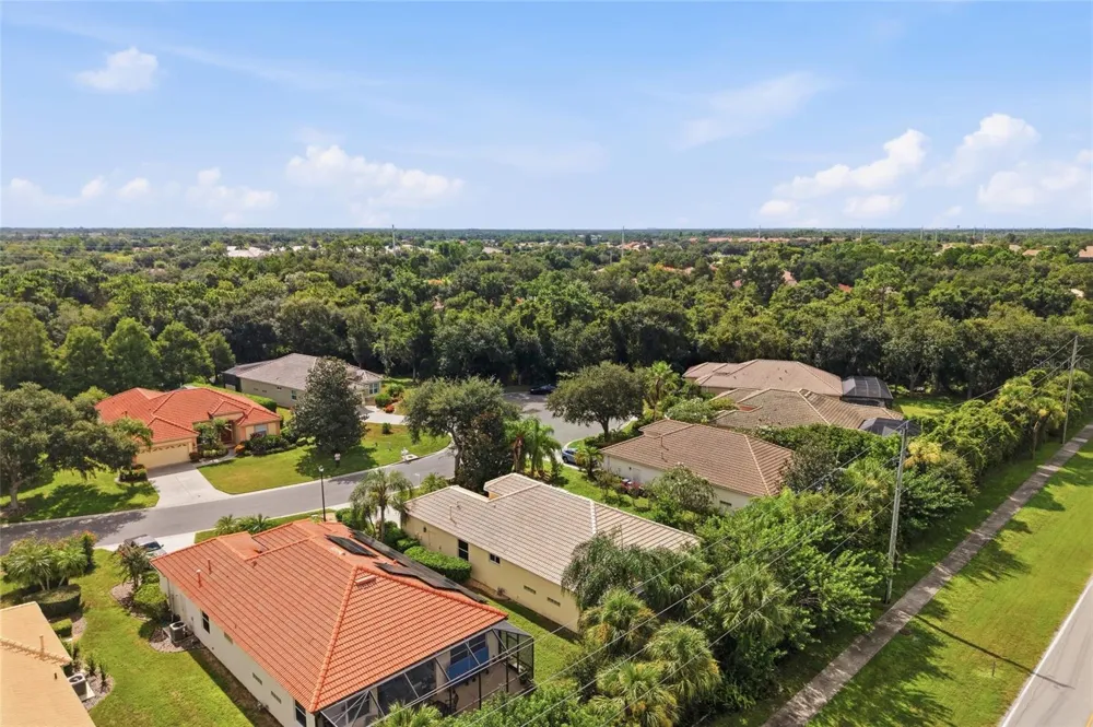7019 OWLS NEST TERRACE Bradenton, FL 34203