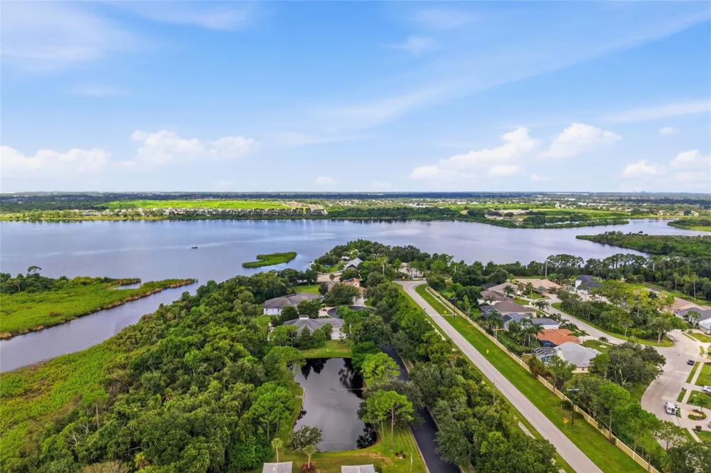 7019 OWLS NEST TERRACE Bradenton, FL 34203