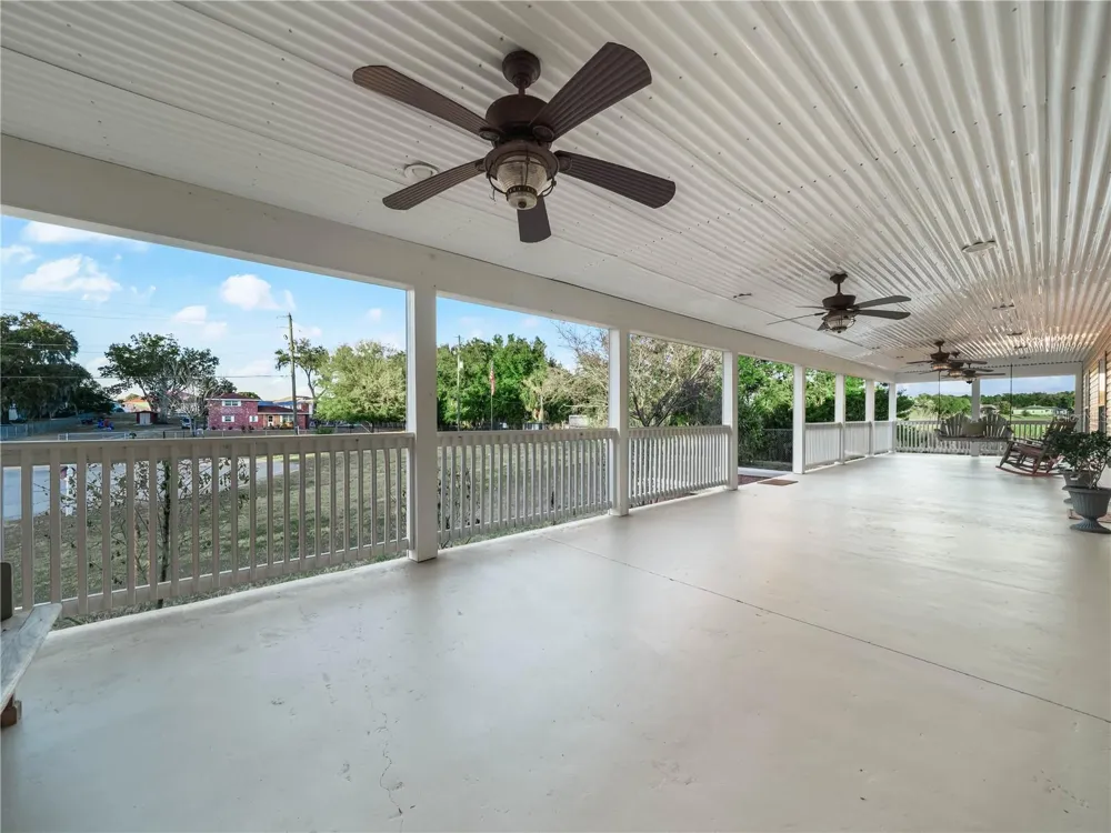 124 PANGOLA DRIVE Winter Haven, FL 33880