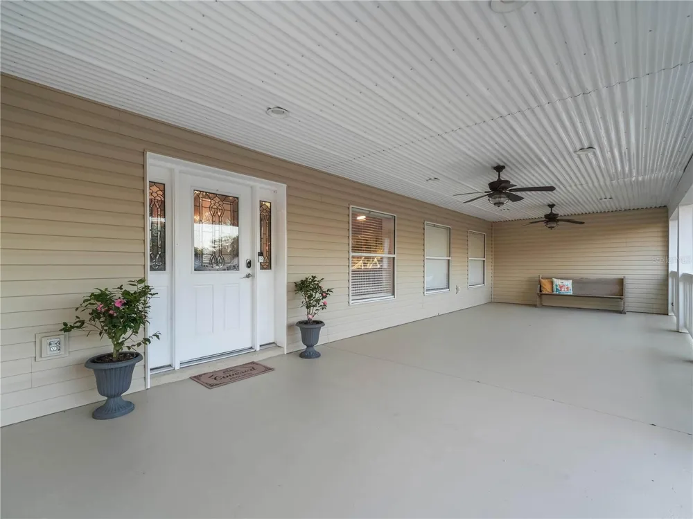 124 PANGOLA DRIVE Winter Haven, FL 33880