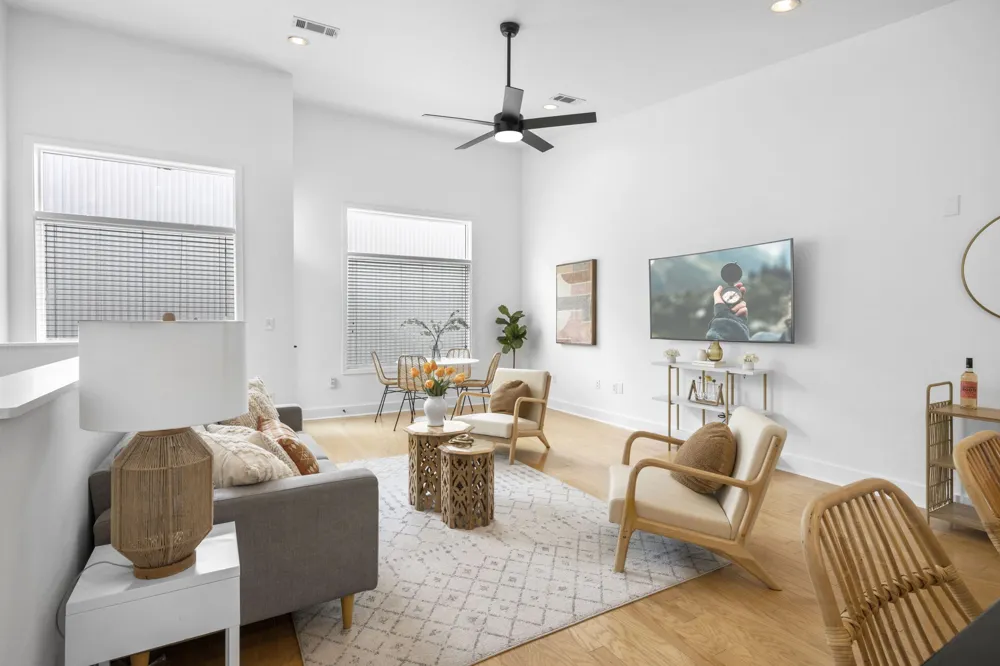 1702 S Lamar Boulevard #21 Austin, TX 78704