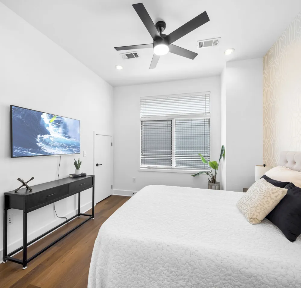 1702 S Lamar Boulevard #21 Austin, TX 78704