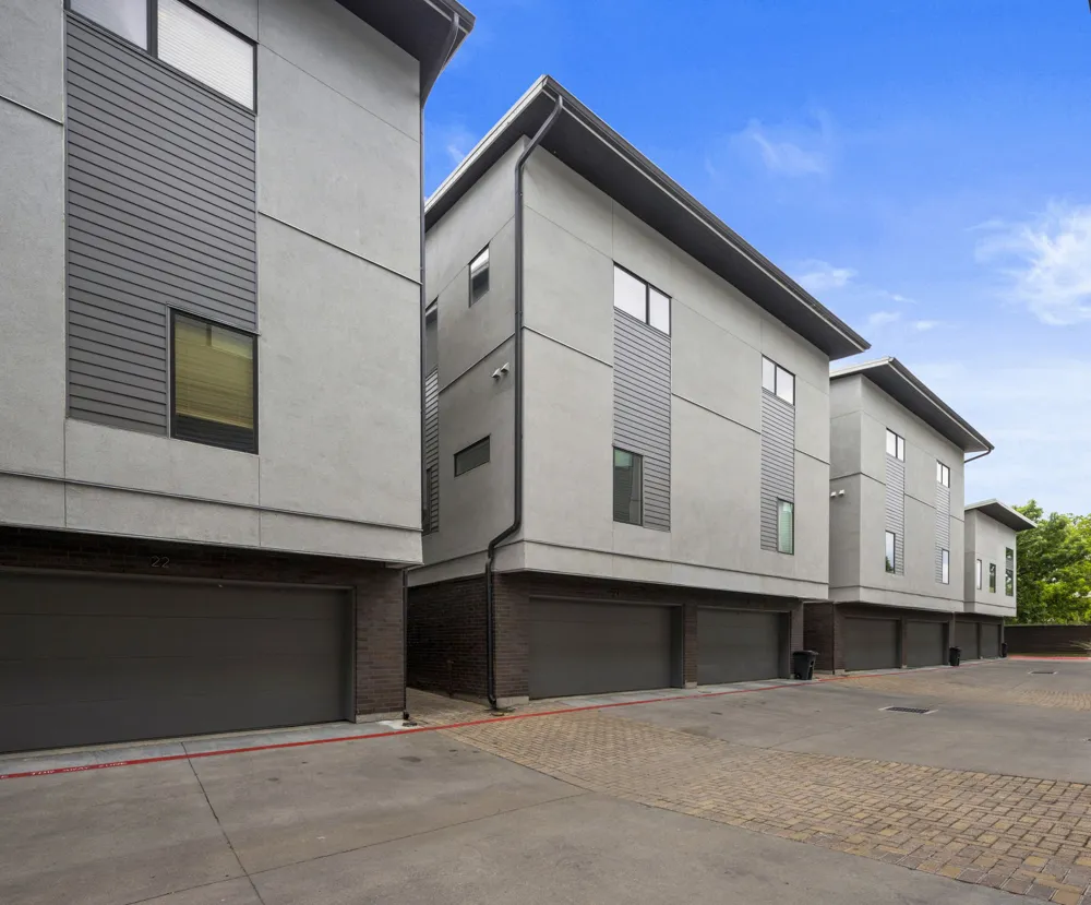 1702 S Lamar Boulevard #21 Austin, TX 78704