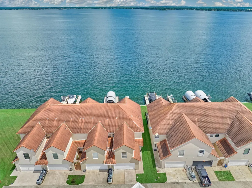 4 Regency Point Montgomery, TX 77356