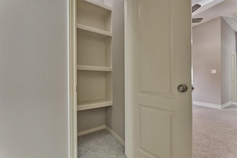 4 Regency Point Montgomery, TX 77356