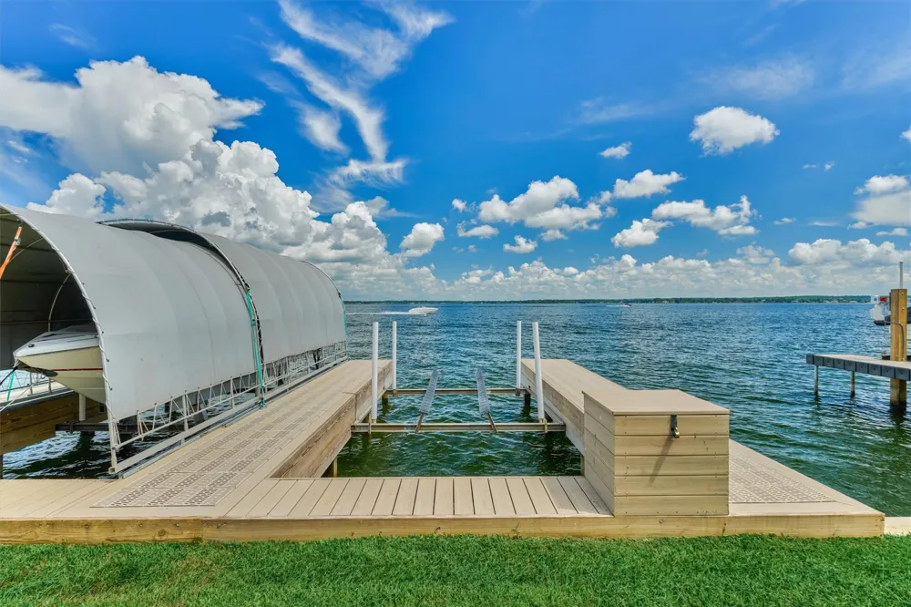 4 Regency Point Montgomery, TX 77356