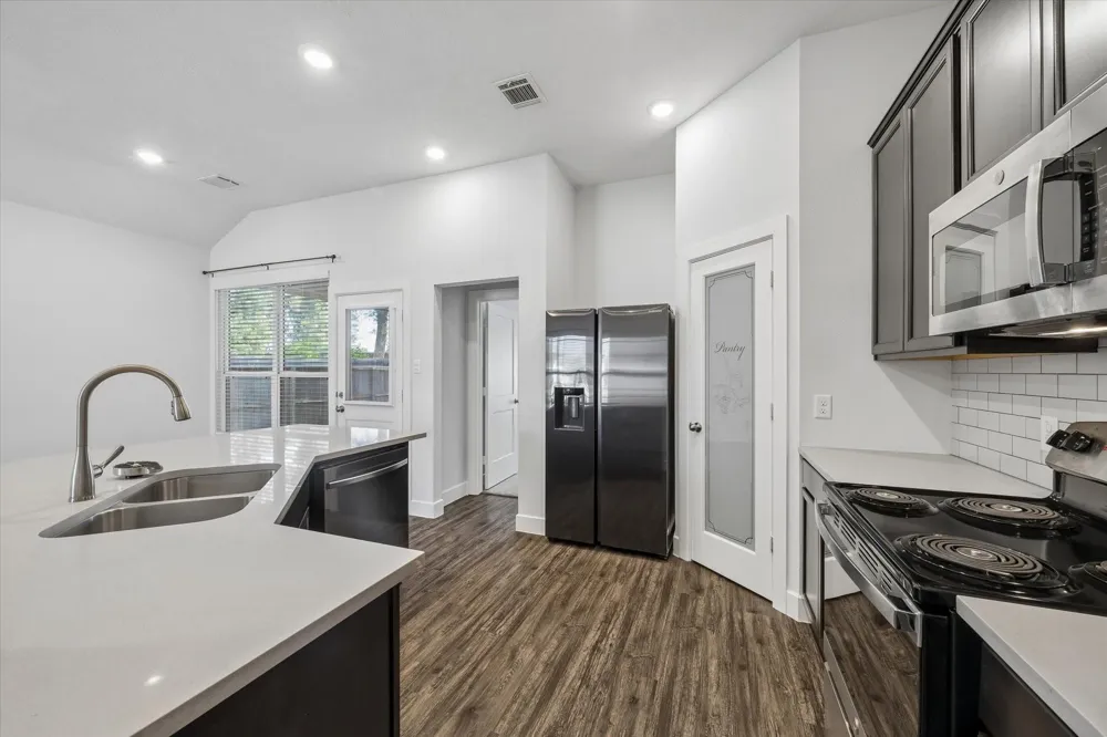 260 Shoreview Drive Conroe, TX 77303