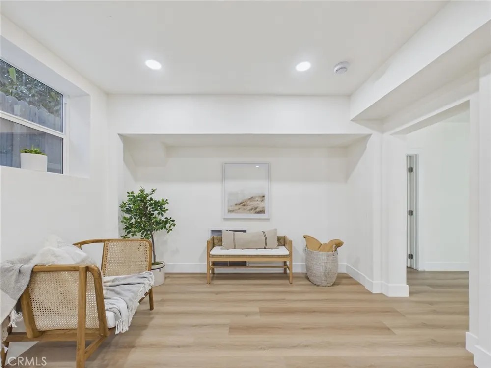6148 Mount Angelus Drive Los Angeles, CA 90042