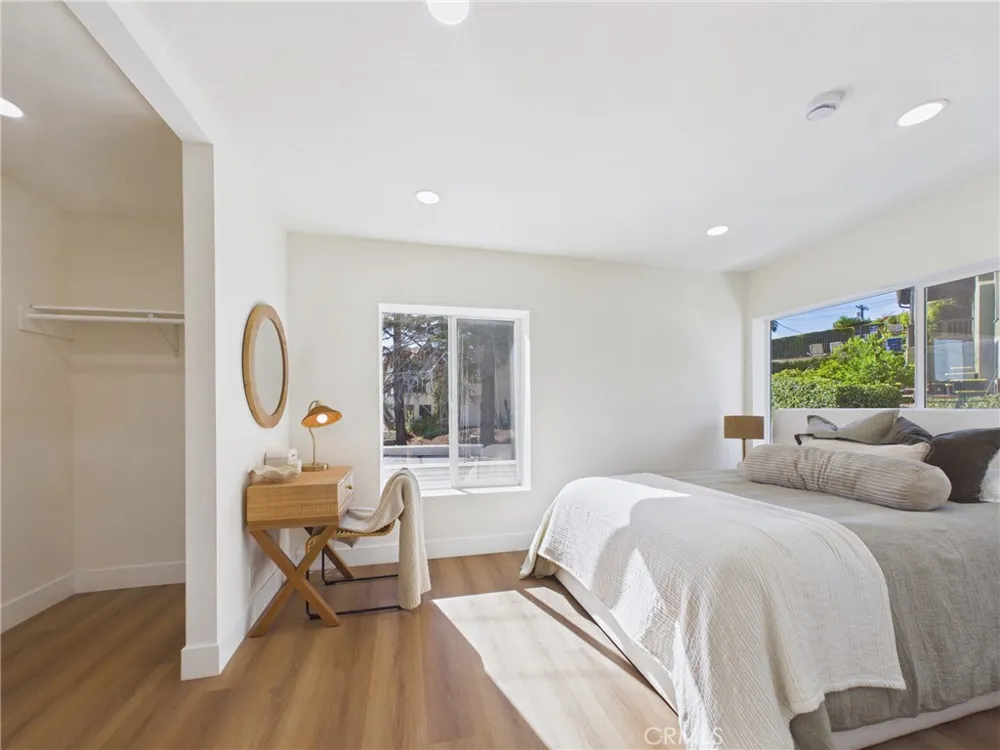 6148 Mount Angelus Drive Los Angeles, CA 90042