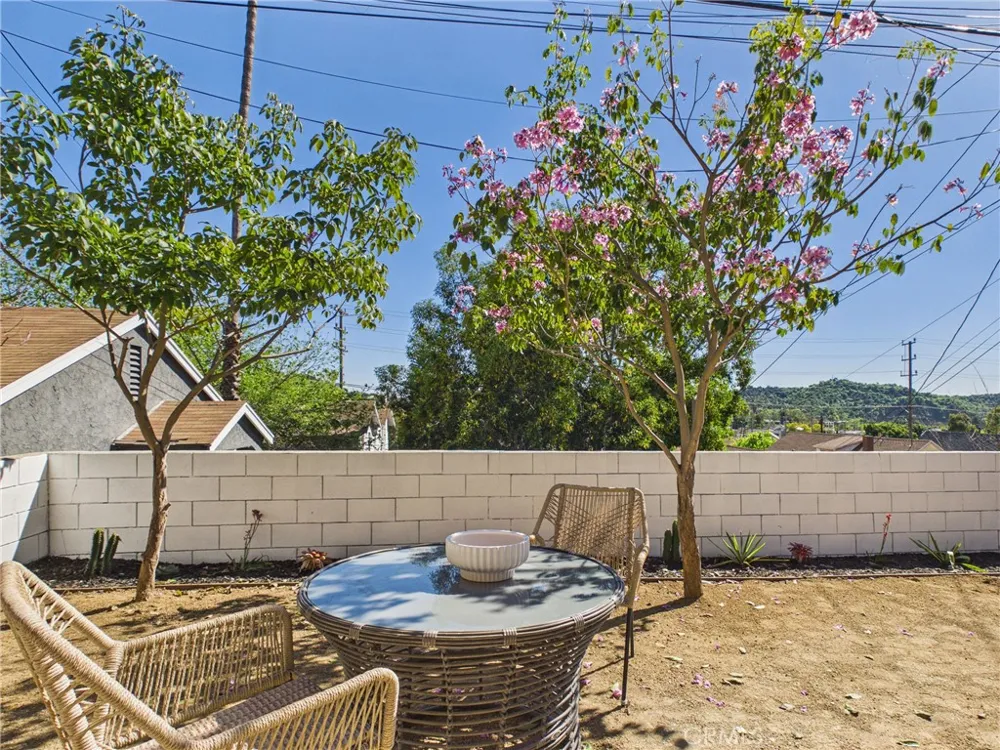 6148 Mount Angelus Drive Los Angeles, CA 90042