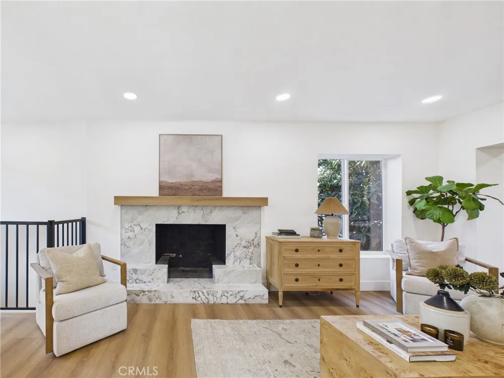 6148 Mount Angelus Drive Los Angeles, CA 90042