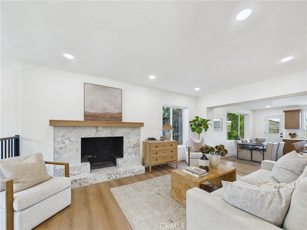 6148 Mount Angelus Drive Los Angeles, CA 90042