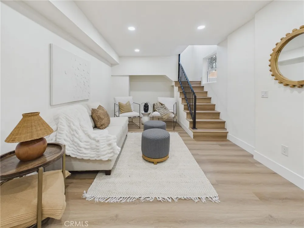 6148 Mount Angelus Drive Los Angeles, CA 90042