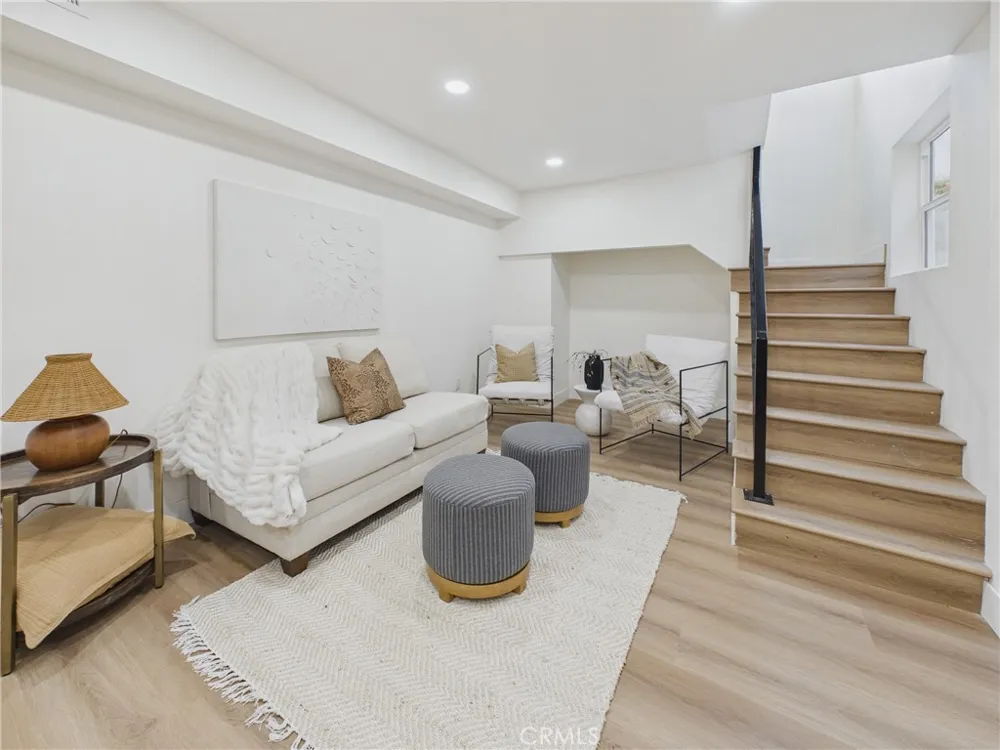 6148 Mount Angelus Drive Los Angeles, CA 90042