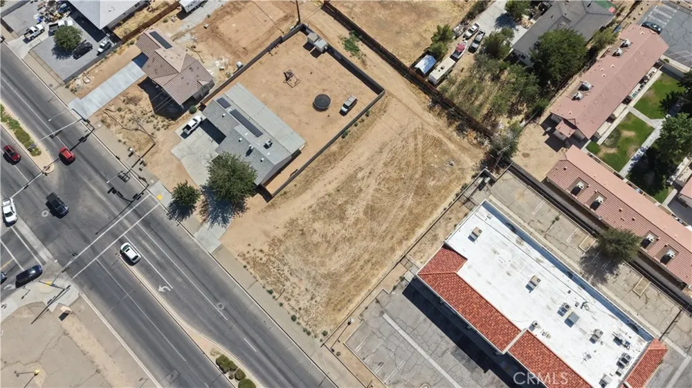 111 Navajo Apple Valley, CA 92308
