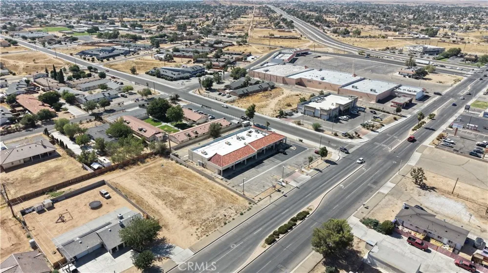 111 Navajo Apple Valley, CA 92308