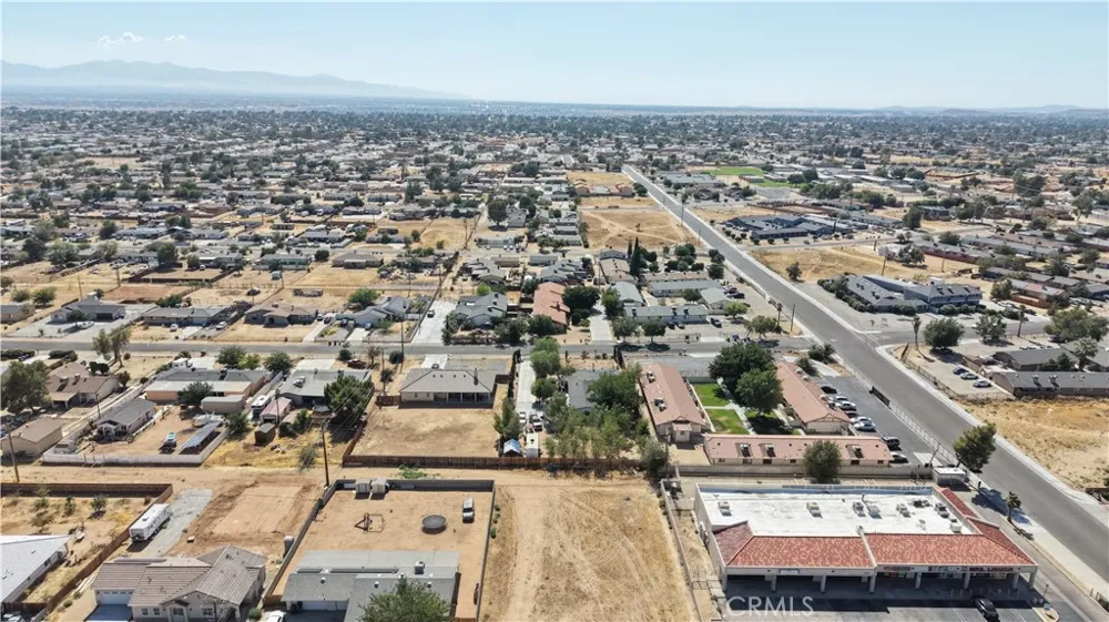 111 Navajo Apple Valley, CA 92308