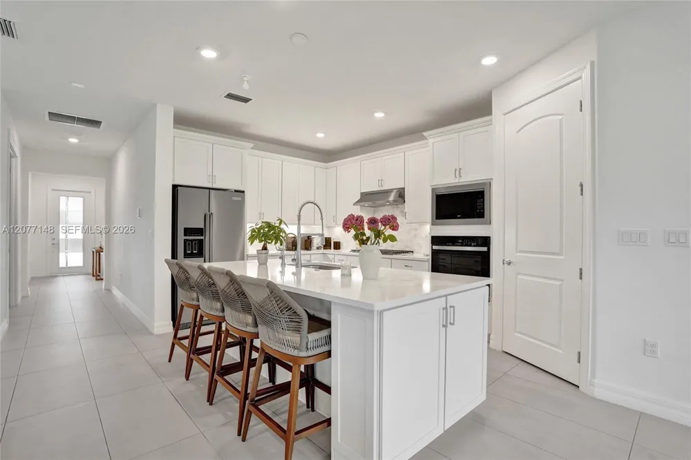 2357 Rollingwood Ct Oakland Park, FL 33309
