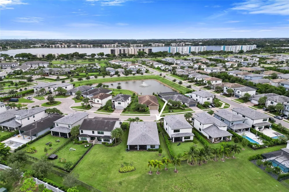 2357 Rollingwood Ct Oakland Park, FL 33309