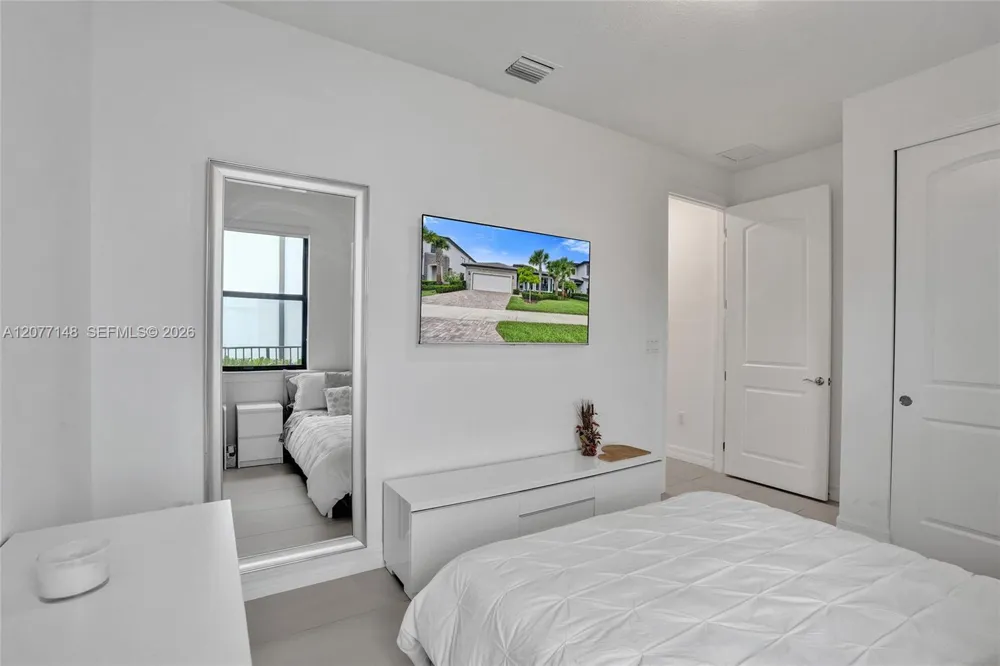 2357 Rollingwood Ct Oakland Park, FL 33309