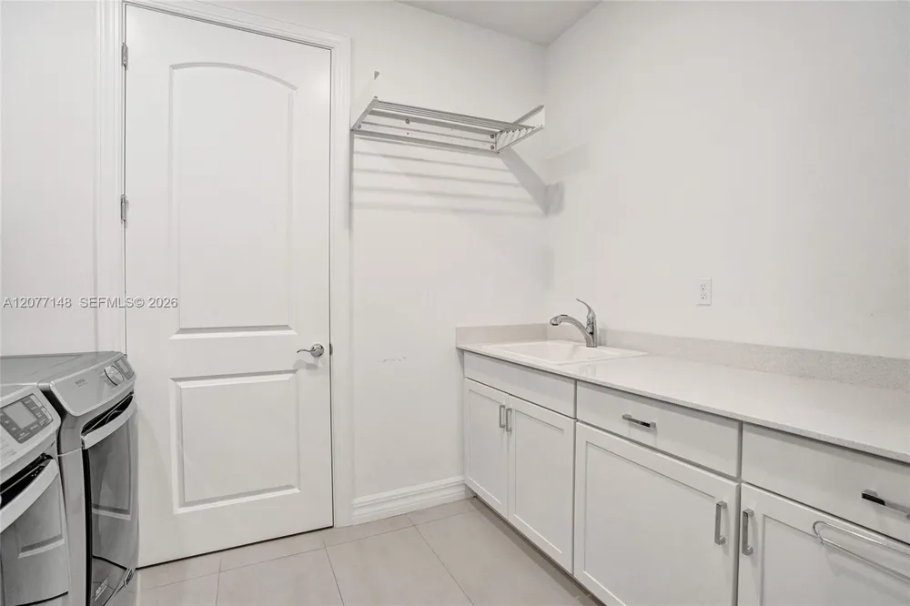2357 Rollingwood Ct Oakland Park, FL 33309