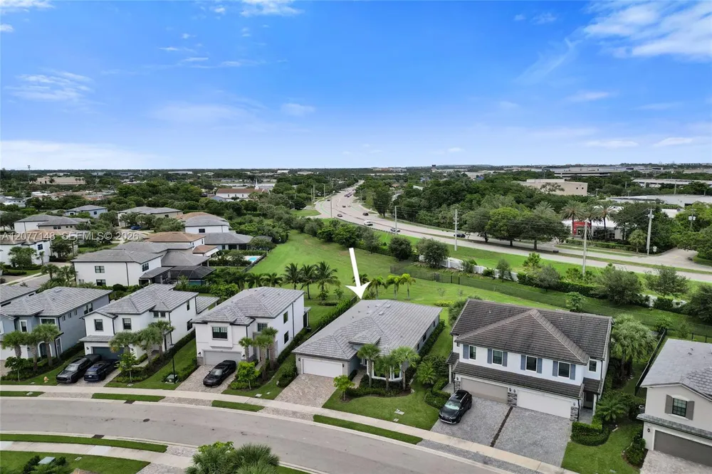 2357 Rollingwood Ct Oakland Park, FL 33309