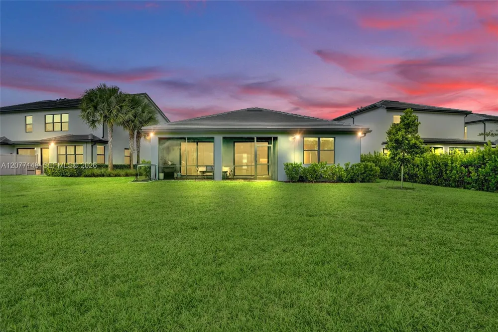 2357 Rollingwood Ct Oakland Park, FL 33309