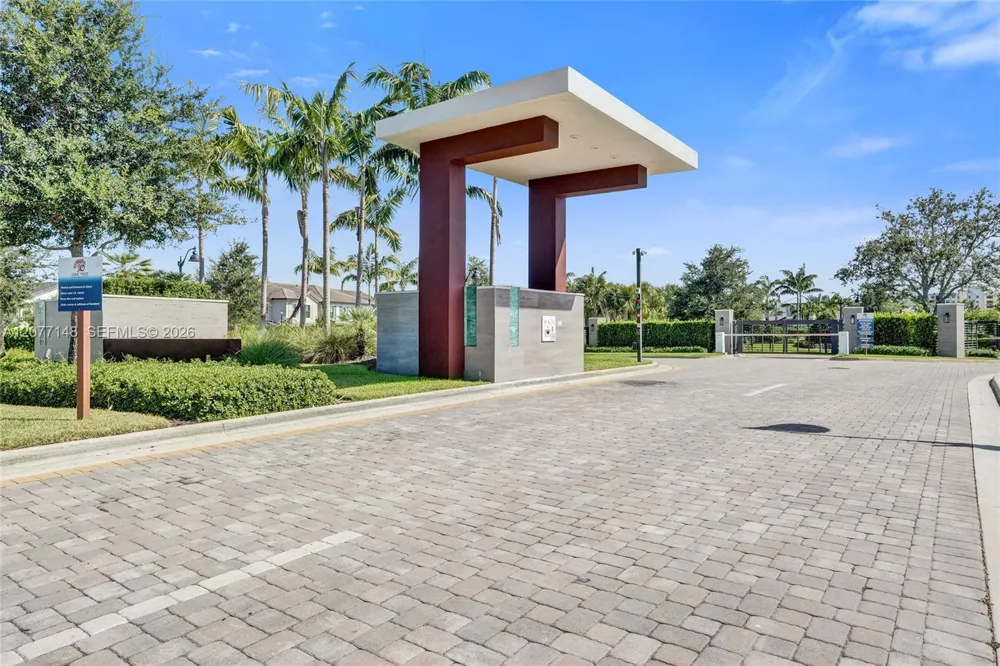 2357 Rollingwood Ct Oakland Park, FL 33309