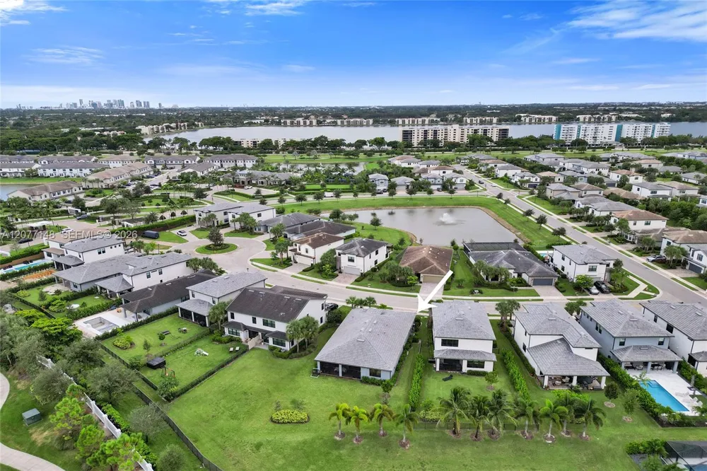 2357 Rollingwood Ct Oakland Park, FL 33309