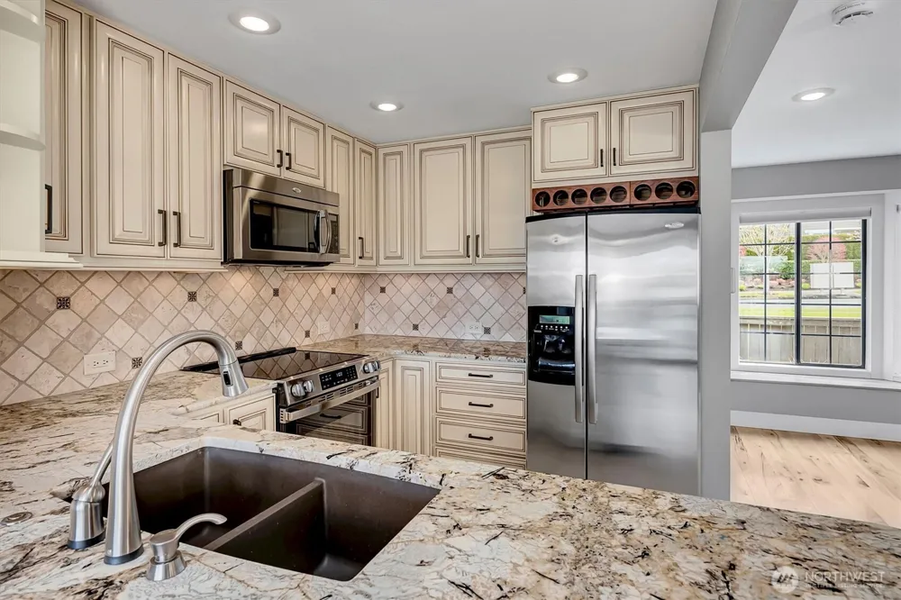 6527 106th Avenue NE #10 Kirkland, WA 98033