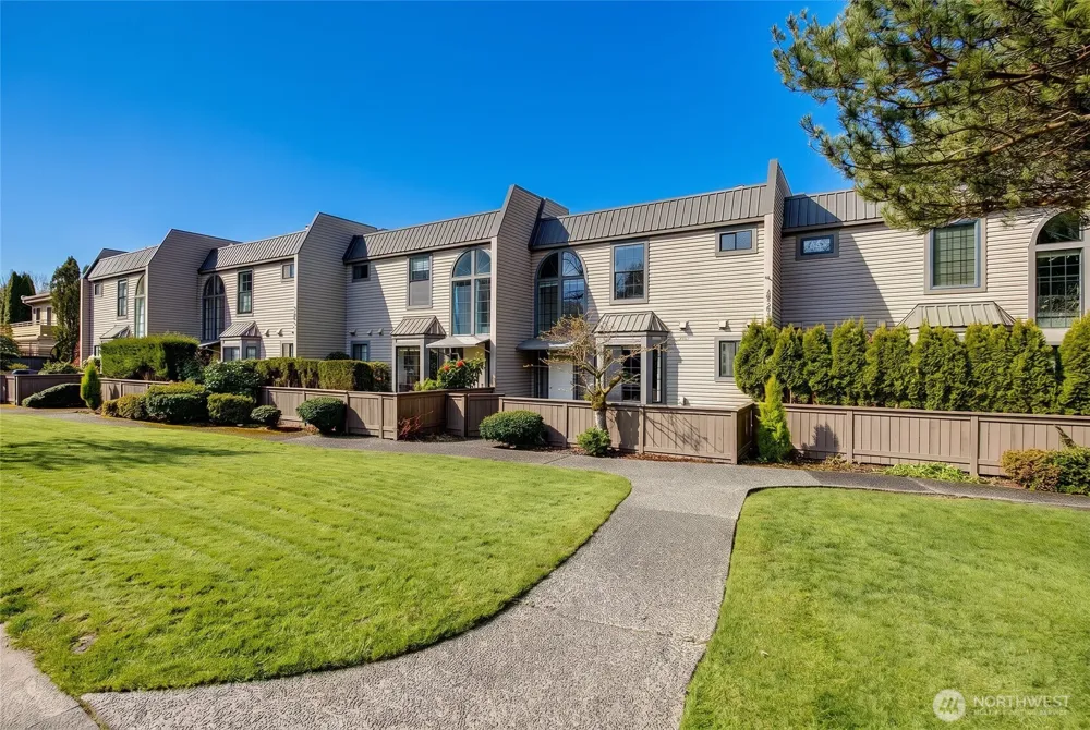 6527 106th Avenue NE #10 Kirkland, WA 98033