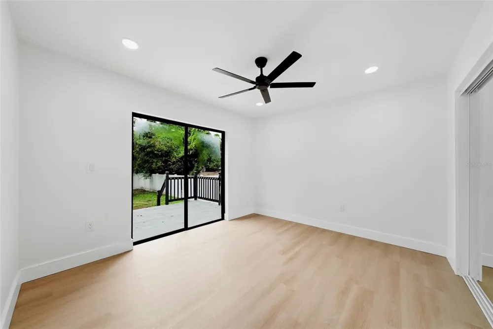 2921 57 AVENUE St Petersburg, FL 33714