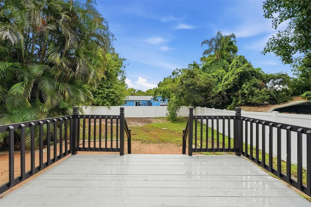 2921 57 AVENUE St Petersburg, FL 33714