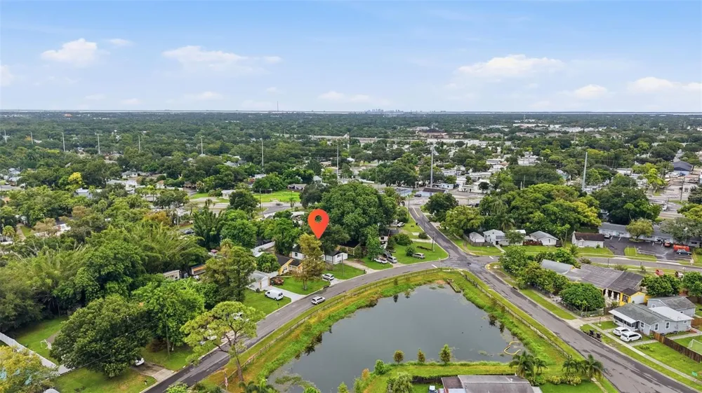 2921 57 AVENUE St Petersburg, FL 33714