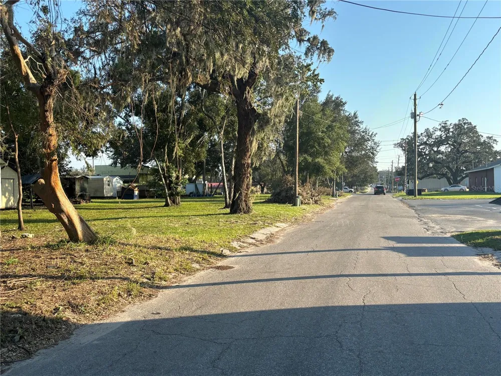 14530 6TH STREET Dade City, FL 33523