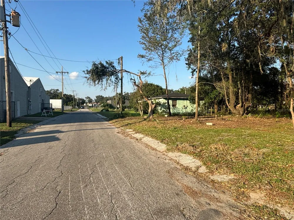 14530 6TH STREET Dade City, FL 33523