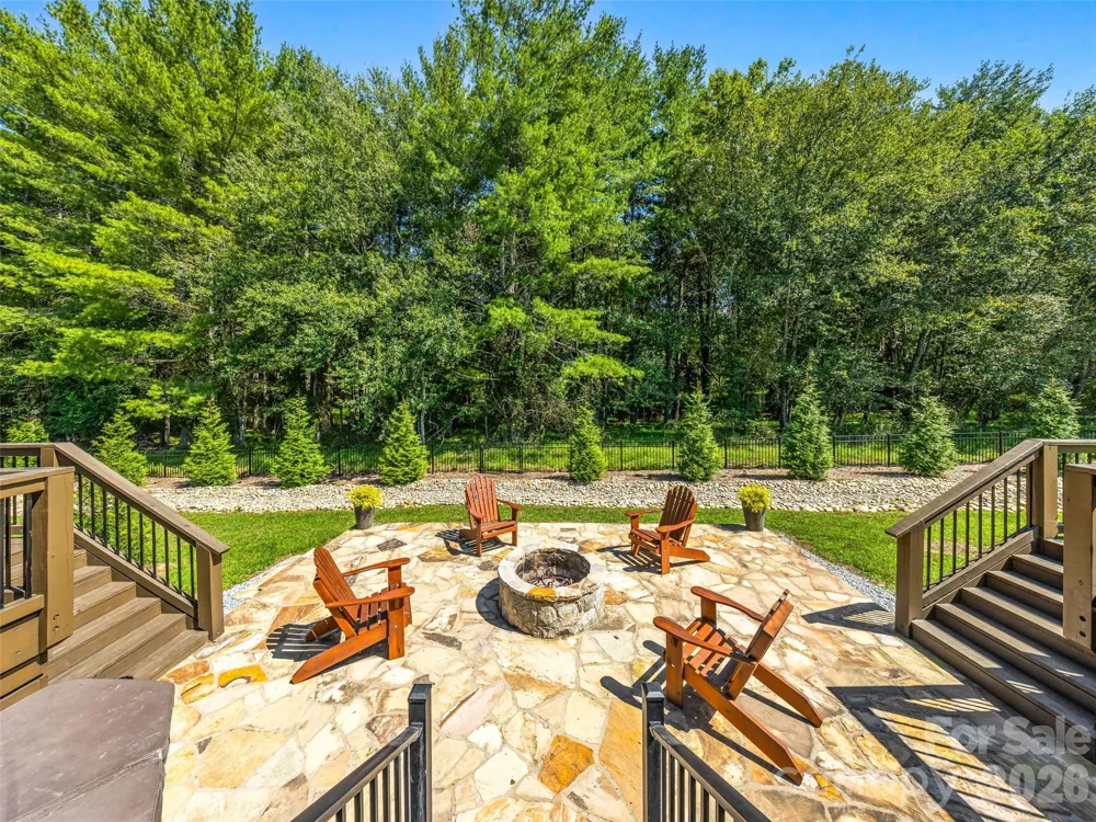 43 Lucy Lane Mills River, NC 28759