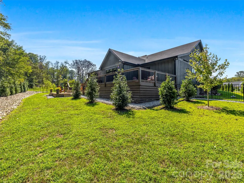 43 Lucy Lane Mills River, NC 28759