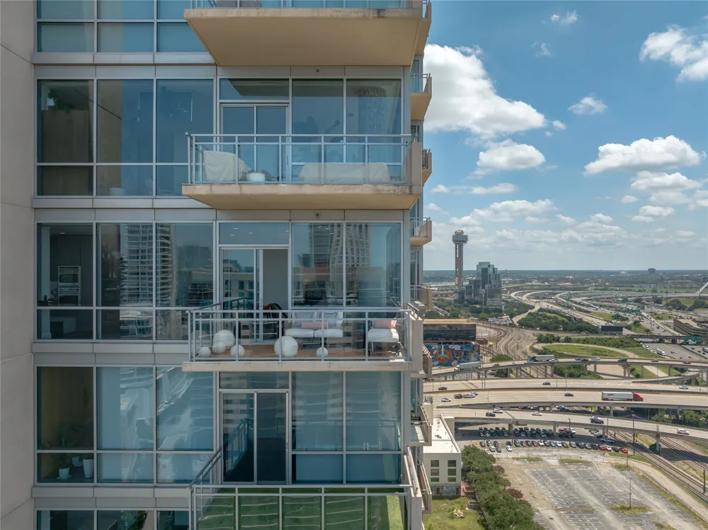 2200 Victory Avenue #2207 Dallas, TX 75219