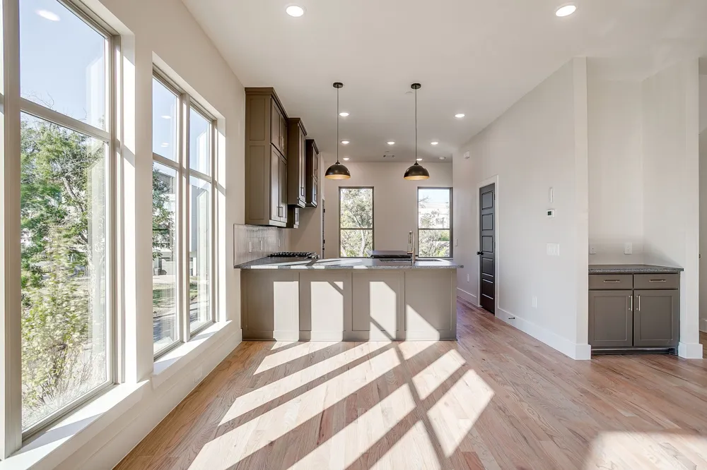 2824 Weisenberger Street #110 Fort Worth, TX 76107
