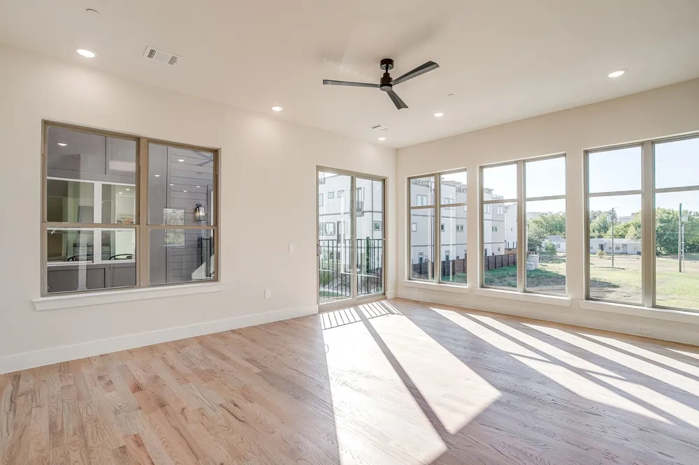 2824 Weisenberger Street #110 Fort Worth, TX 76107