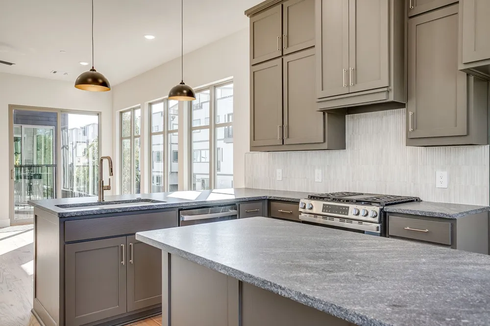 2824 Weisenberger Street #110 Fort Worth, TX 76107