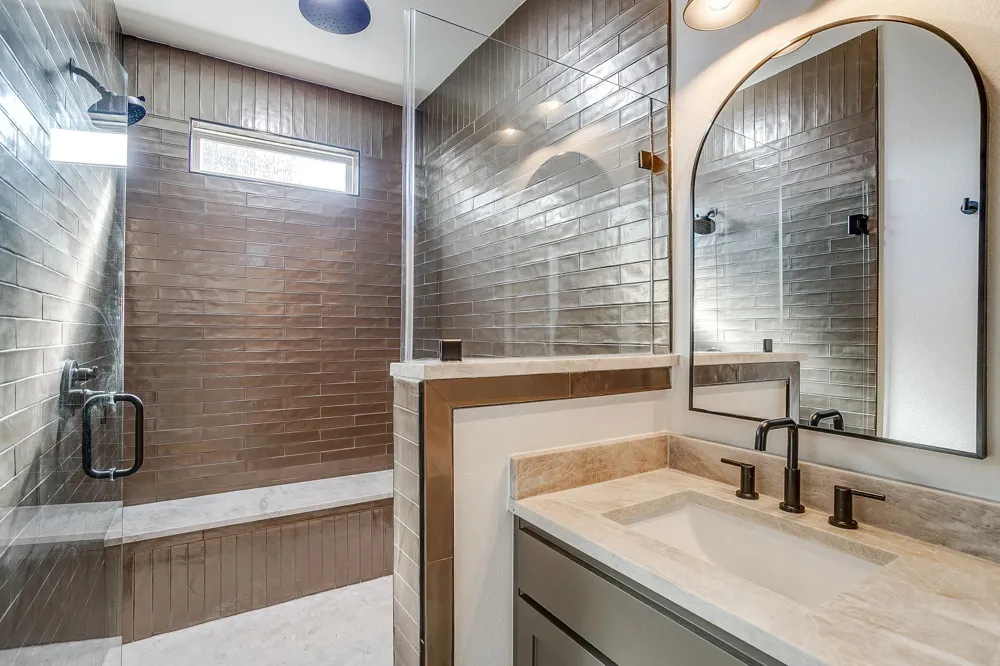 2824 Weisenberger Street #110 Fort Worth, TX 76107