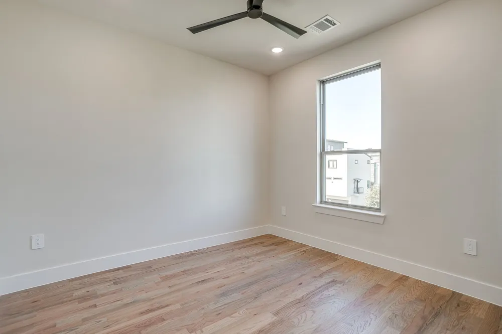 2824 Weisenberger Street #110 Fort Worth, TX 76107
