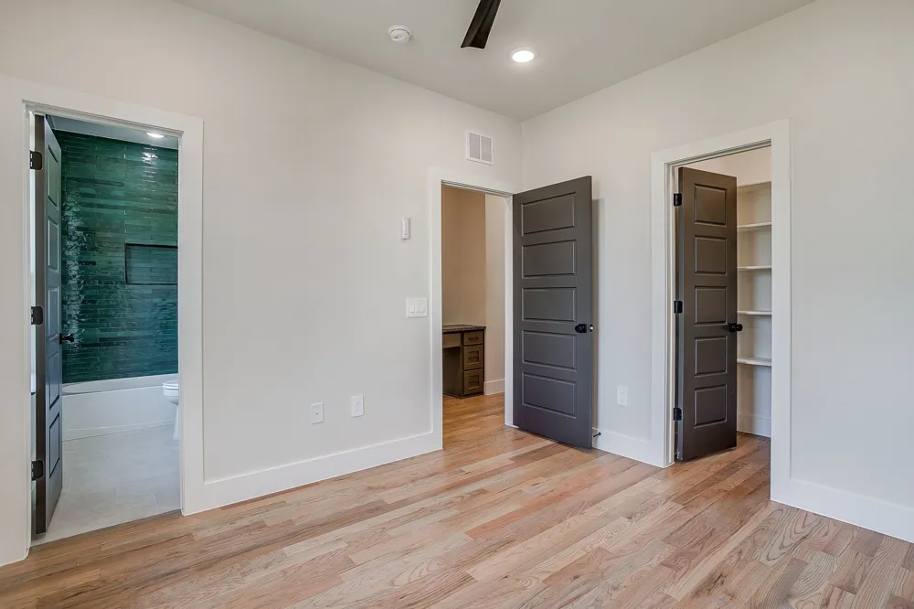 2824 Weisenberger Street #110 Fort Worth, TX 76107