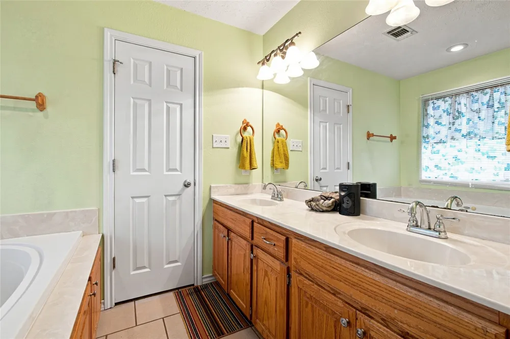 115 Barkman Creek Trace Rd Hooks, TX 75561
