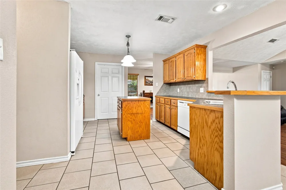 115 Barkman Creek Trace Rd Hooks, TX 75561